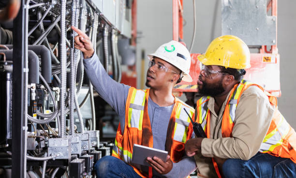 Best Local Electrician Companies  in Waukegan, IL
